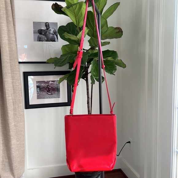 Leather bucket bag tote J Crew NWT - Picture 4 of 4